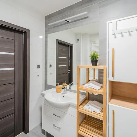 Horyzont Apartamenty- Osiedle Polanki Basen Zewnetrzny, Sauna ,silownia Lejlighed Kołobrzeg